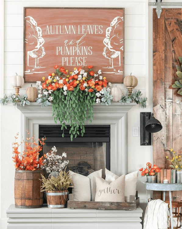 fall-home-decor-sign-mantle