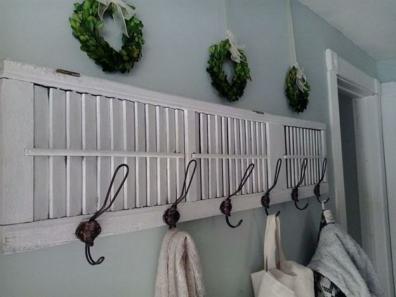 Shutter with Hooks Wall Decor