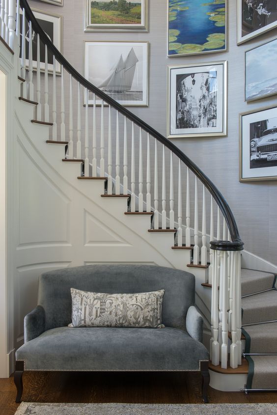 elegant-curved-staircase