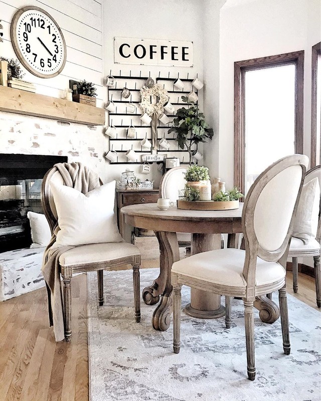 Farmhouse Dining Room